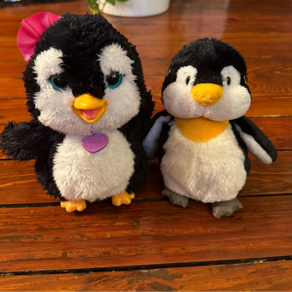 FurReal Friends Pets Piper Dancing Penguin & Ganz Webkinz Penguin Plush